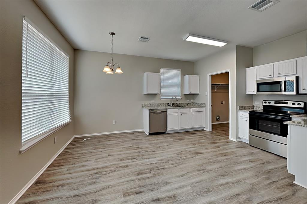 Villages Of Woodland Spgs W - Residential Lease