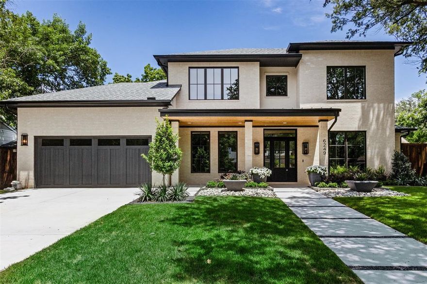 SPECTACULAR NEW CONSTRUCTION BY MCR BUILDERS AND CURTIS BURBLAW ARCHITECTS. VERY WARM SOFT CONTEMPORARY DESIGNED BY LDI STUDIOS 5333 SQ FT. WITH MASTER AND STUDY OR BEDROOM DOWN AND 3 ENSUITE BEDS WITH PLAYROOM AND BONUS ROOM UPSTAIRS. KITCHEN IS APPOINTED WITH CUSTOM CABIINETRY AND MARBLE COUNTERS AND BACKSPLASH. LARGE ISLAND WITH 2 DISHWASHERS, SUBZERO FRIG AND FREEZERS, WOLF APPLIANCES AND LARGE WALKIN PANTRY. MUDROOM OFF THE GARAGE WITH CUSTOM CABINETS. OPEN CONCEPT TO THE LIVING ROOM AND WET BAR AREA COMPLETE WITH BUTLERS PANTRY AND CUSTOM GLASS AND BRASS SHELVING. WET BAR IS ALSO OPEN TO THE BEAUTIFUL DINING ROOM WITH PICTURE FRAMED PANELING AND DESIGNER CHANDELIER. OUTDOOR LIVING WITH COVERED PATIO AND BUILT IN GRILL WITH OUTDOOR KITCHEN EQUIP. HIGH END DESIGNER FINISHES THROUGHOUT THIS HOME WITH EXTREME ATTENTION TO EVERY DETAIL IN CONSTRUCTION. THIS IS WHAT MAKES THIS BUILDER AND HIS TEAM VERY SPECIAL. CALL LISA BESSERER FOR SHOWINGS. PLEASE DO NOT WALK THE SITE WITHOUT APPROVAL.