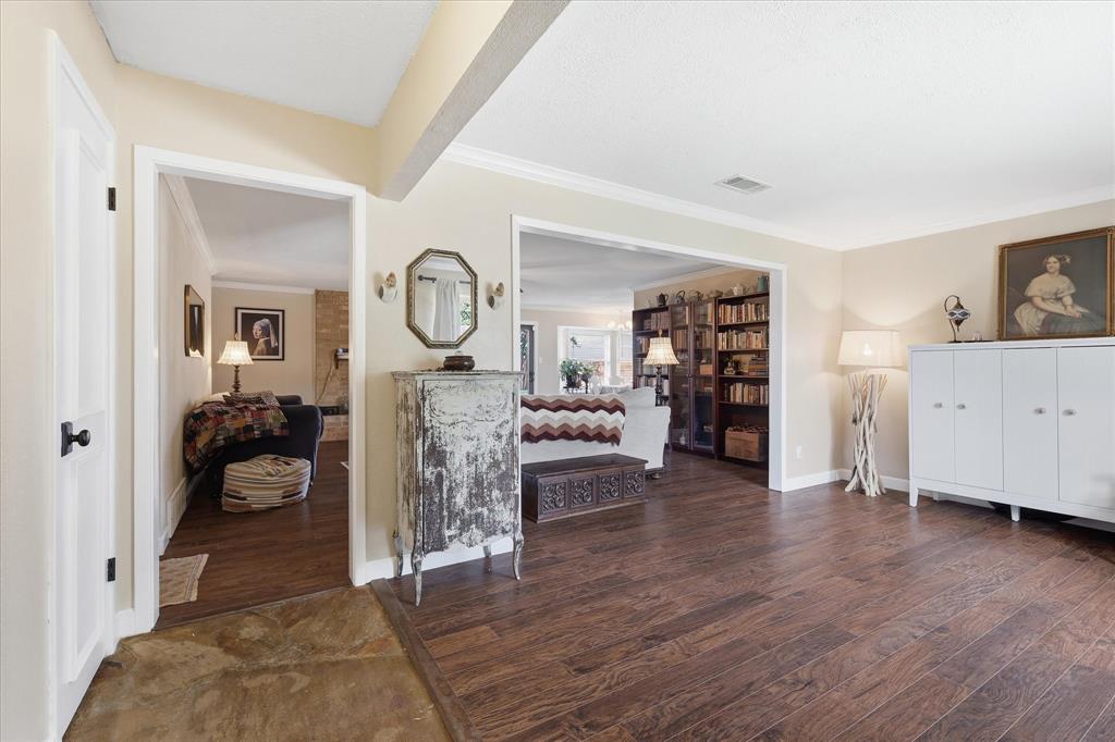 217 E Louella Drive