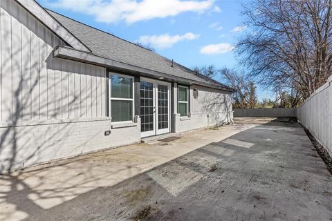 A home in DeSoto