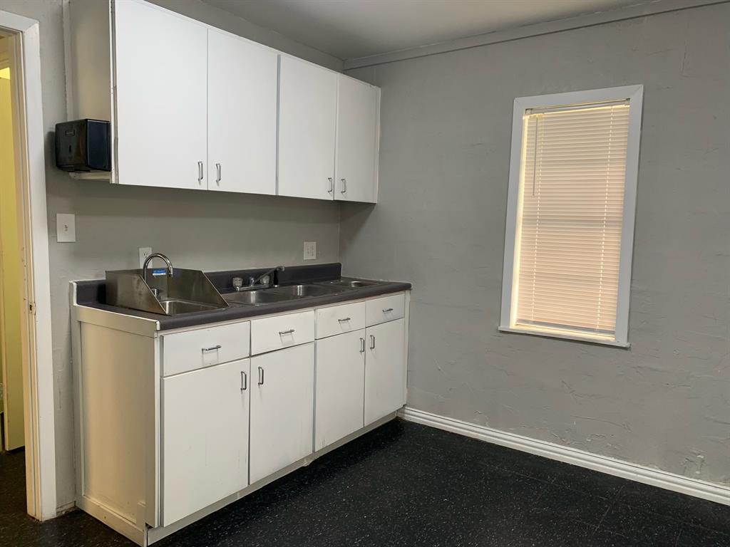 Dumas J P Add - Commercial Sale