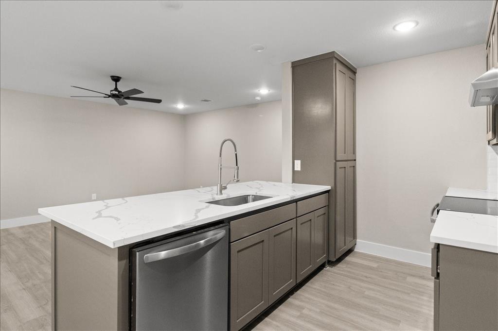 Diamond Hill - Residential Income