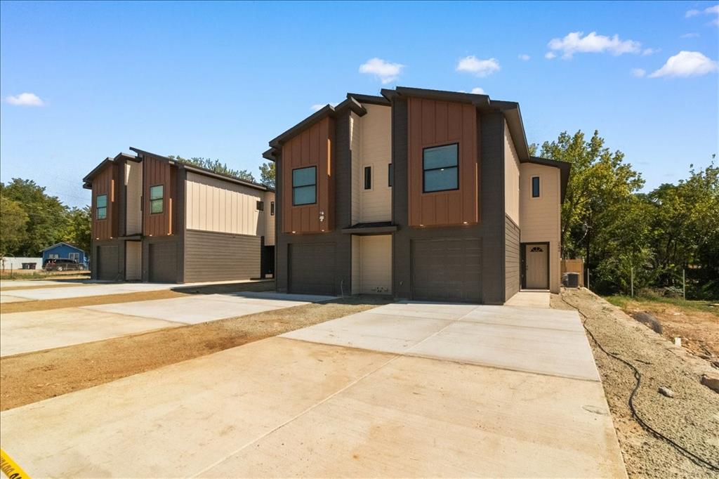 2644-46 Hutchinson Street