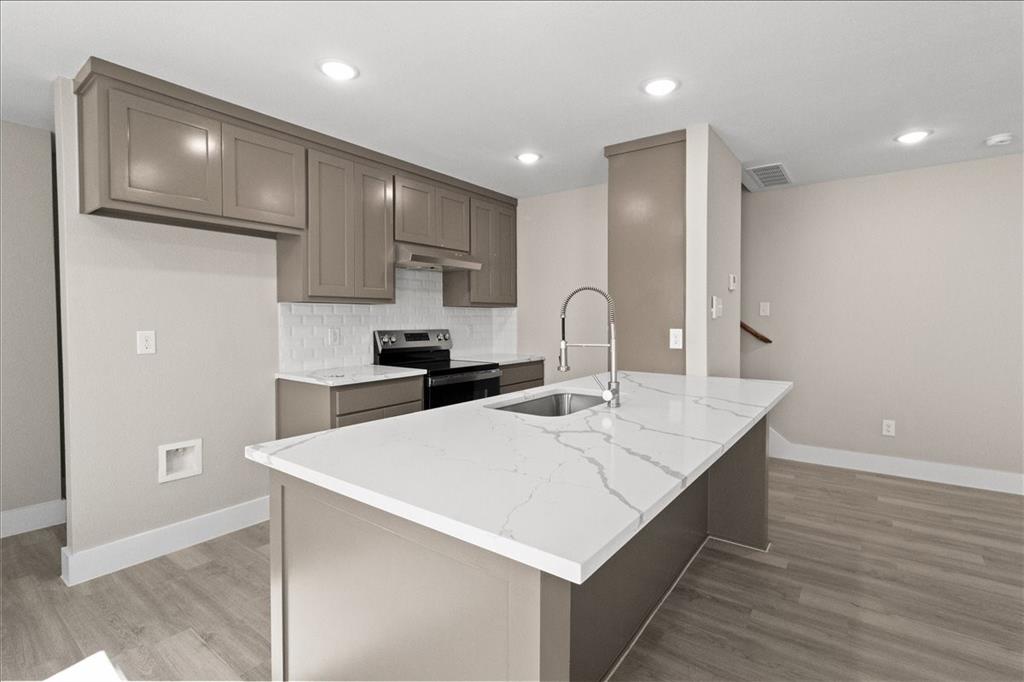 Diamond Hill - Residential Income