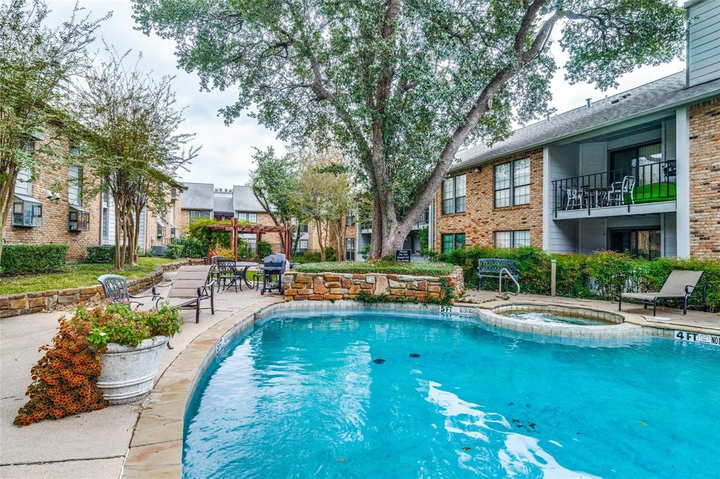 Preston Bend Village Condos - Residential