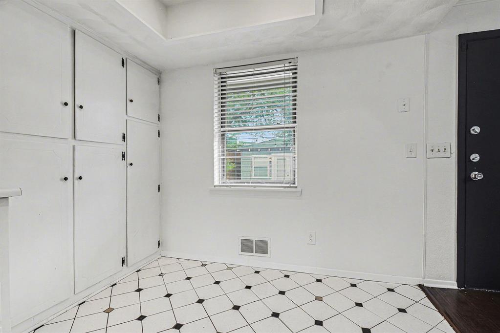 Lake Hlnds North #1 - Residential