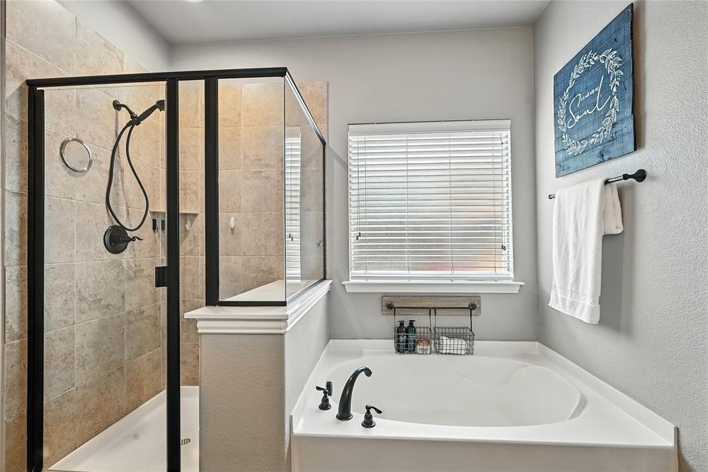 Fort Worth, Texas 76131, United States, 4 Bedrooms Bedrooms, ,3 BathroomsBathrooms,Residential,Active,174433