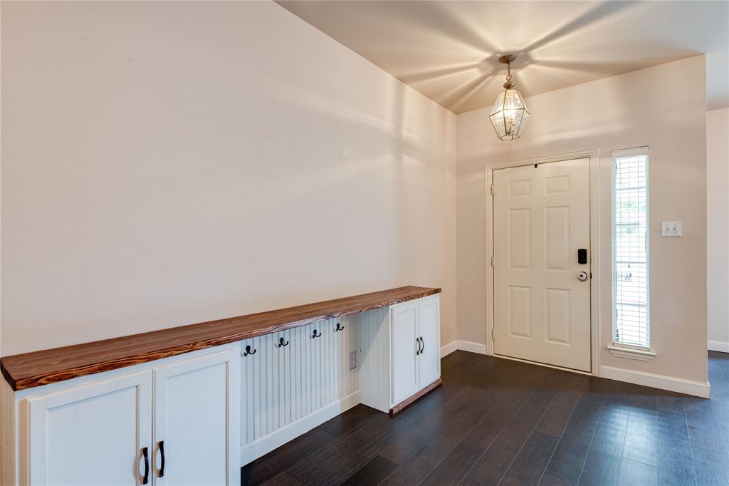 502 Hilltop Drive
