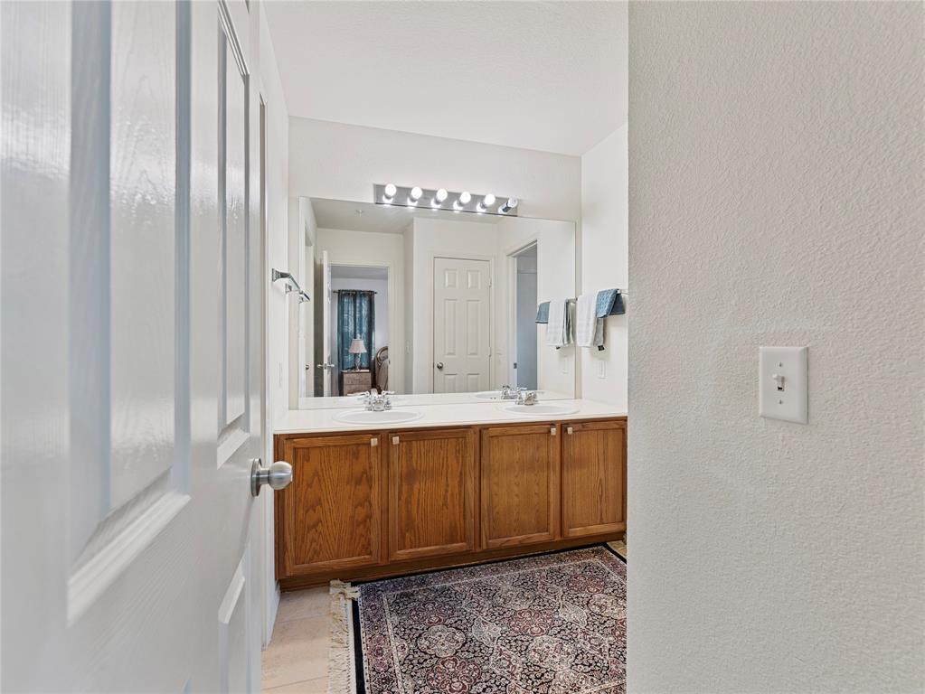 Stoneleigh Place - Residential