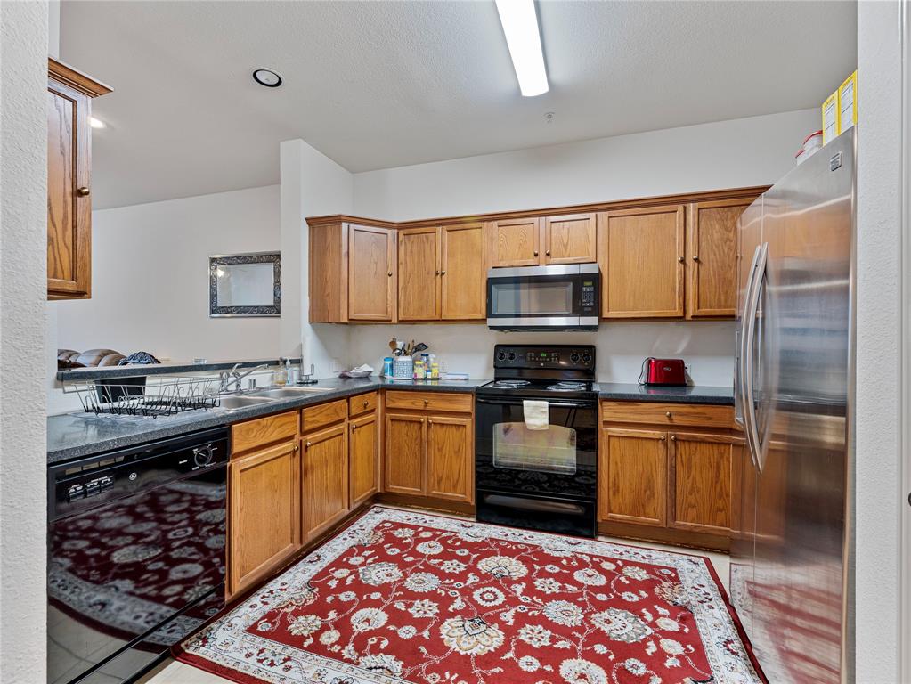 Stoneleigh Place - Residential