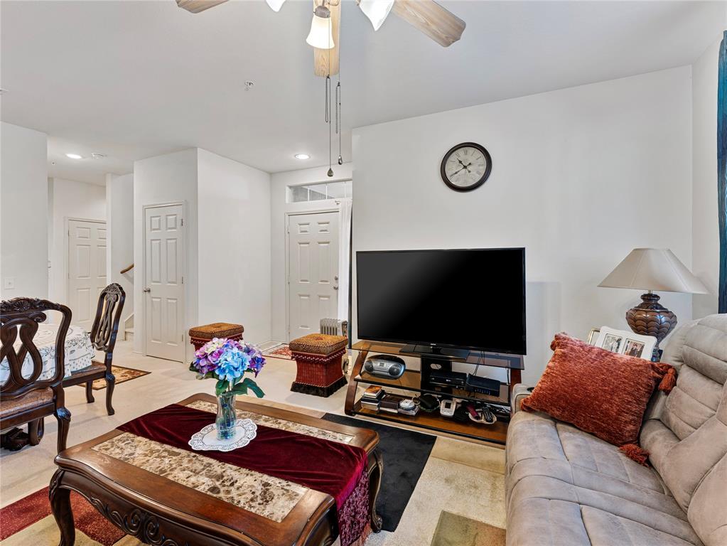 Stoneleigh Place - Residential