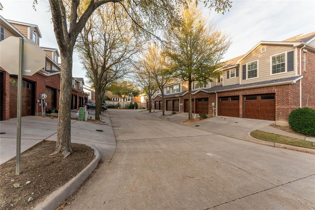 Stoneleigh Place - Residential