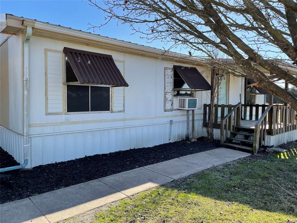 369 PRIVATE Road 4521