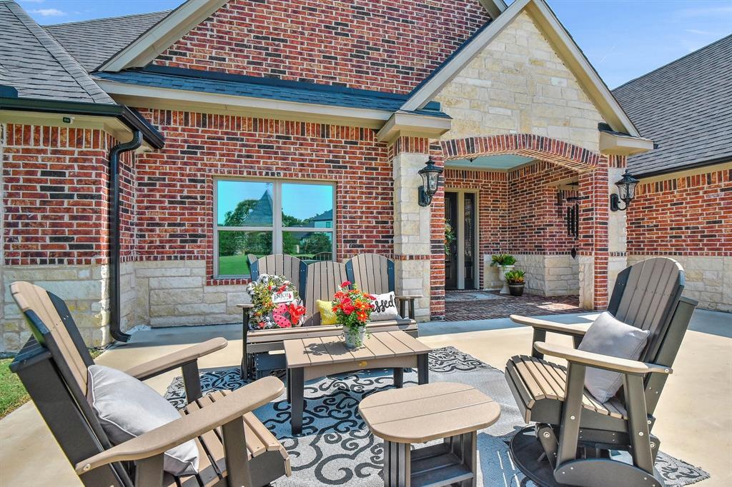 3909 Saddle Creek