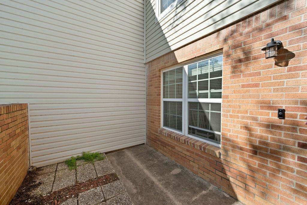 815 Summercreek Drive