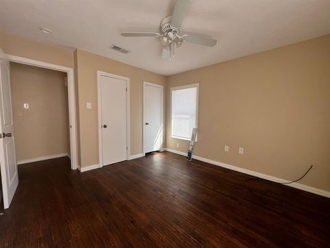 Tiny photo for 3302 Texas Street, Greenville, TX 75401 (MLS # 21099830)