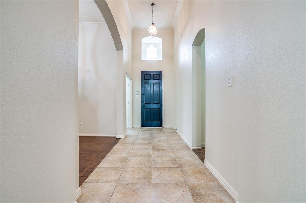 7611 Forest Ridge Trail