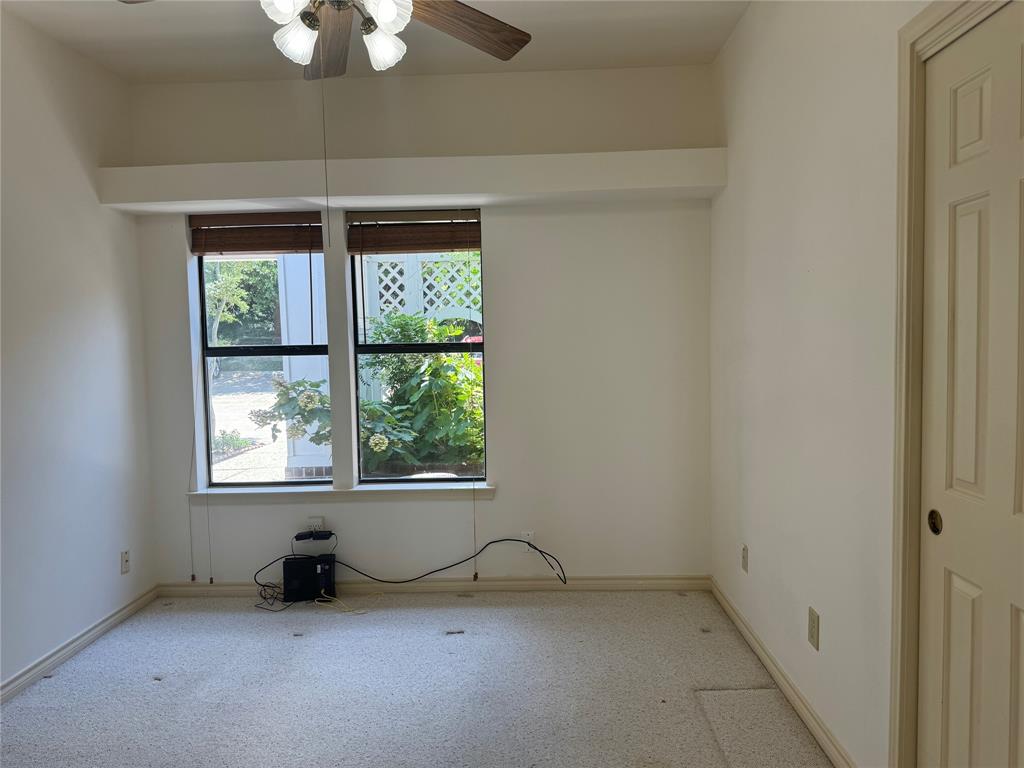 Heritage On The Lake-Waterfron - Residential