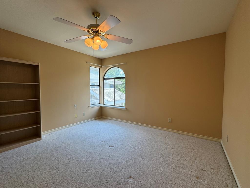 Heritage On The Lake-Waterfron - Residential