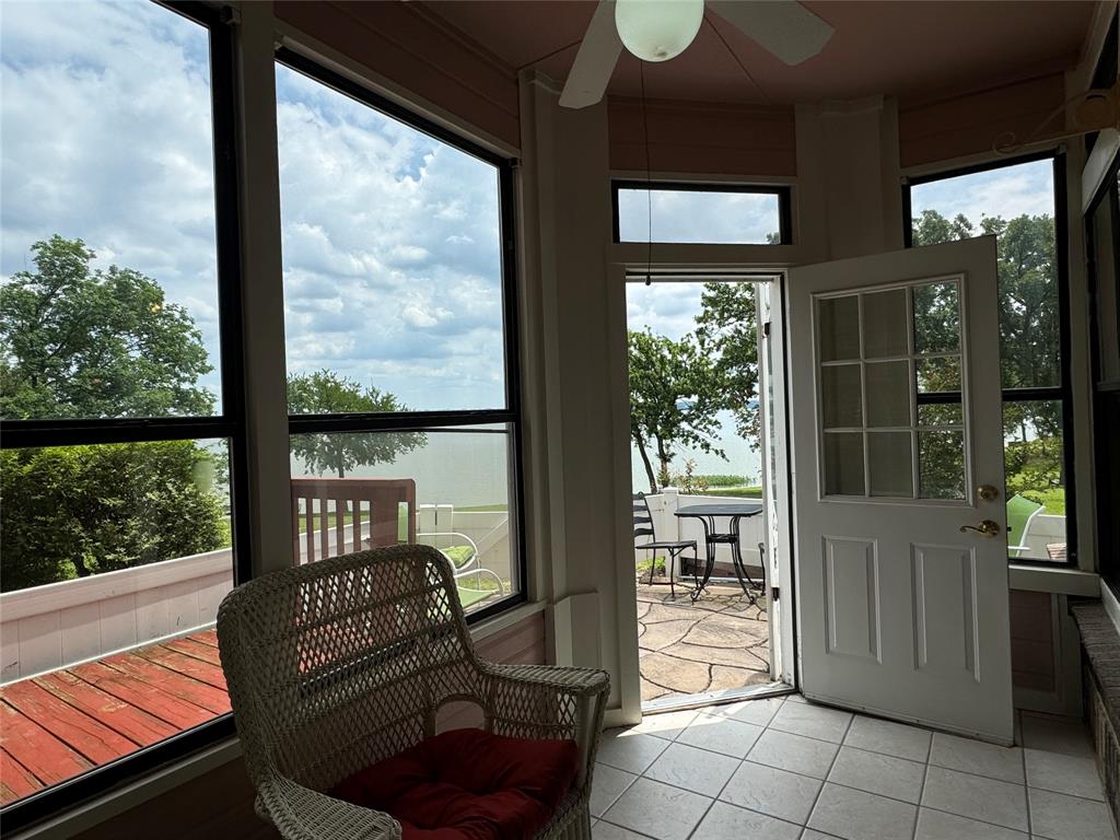 Heritage On The Lake-Waterfron - Residential