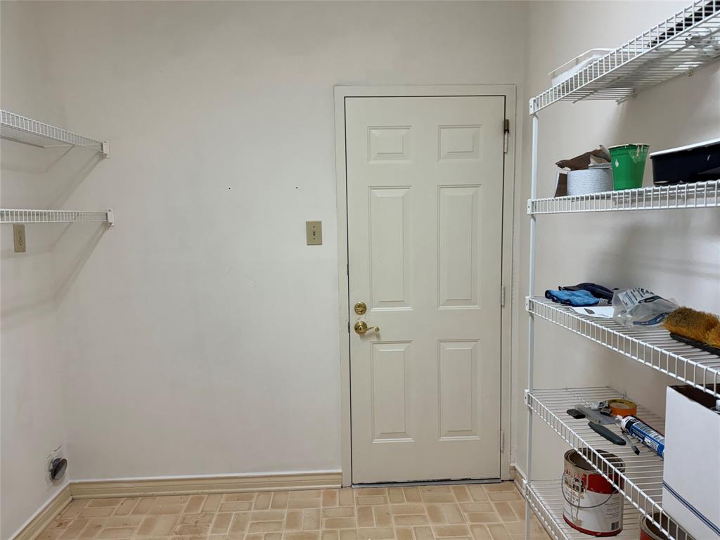 Heritage On The Lake-Waterfron - Residential