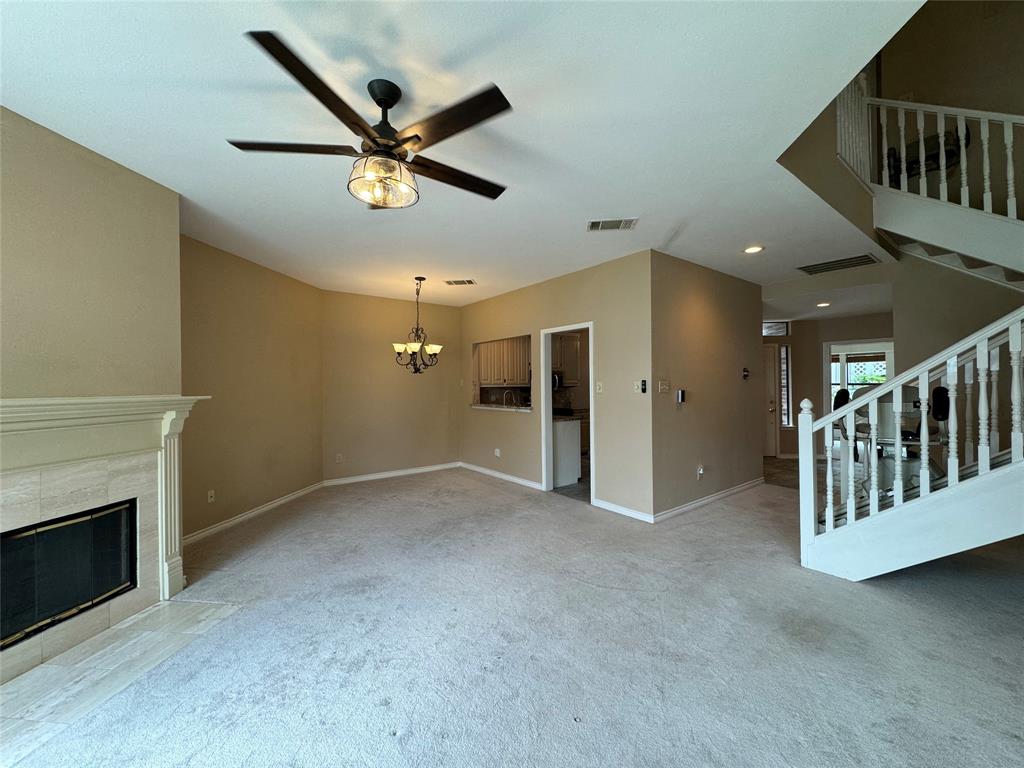 Heritage On The Lake-Waterfron - Residential