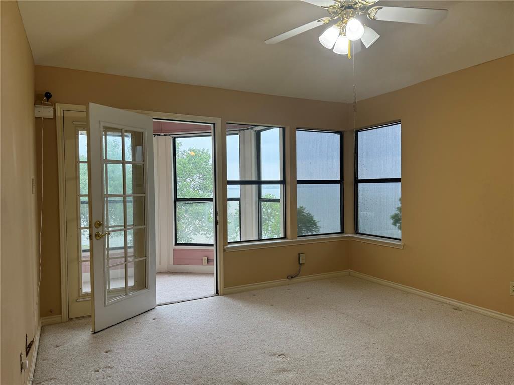 Heritage On The Lake-Waterfron - Residential