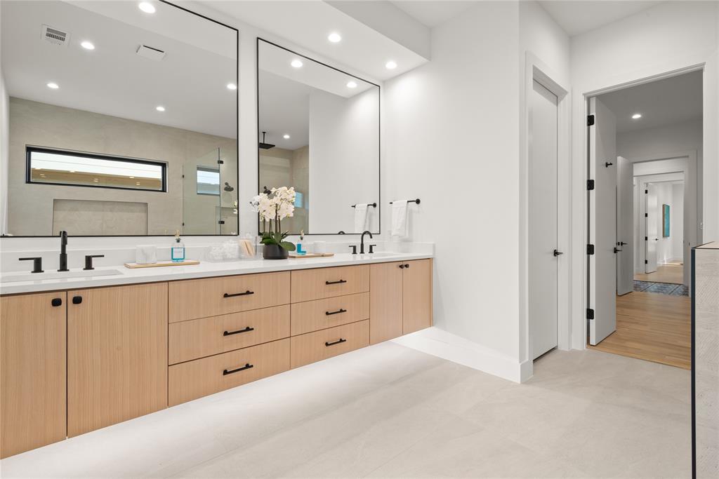 GASTONWOOD - Residential