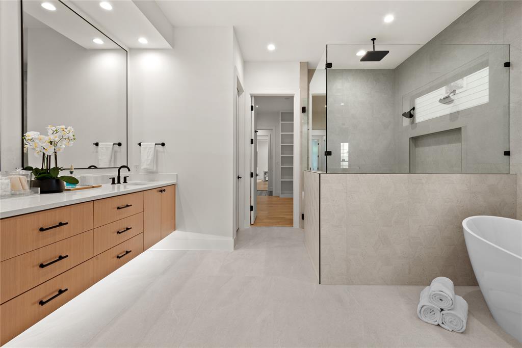 GASTONWOOD - Residential