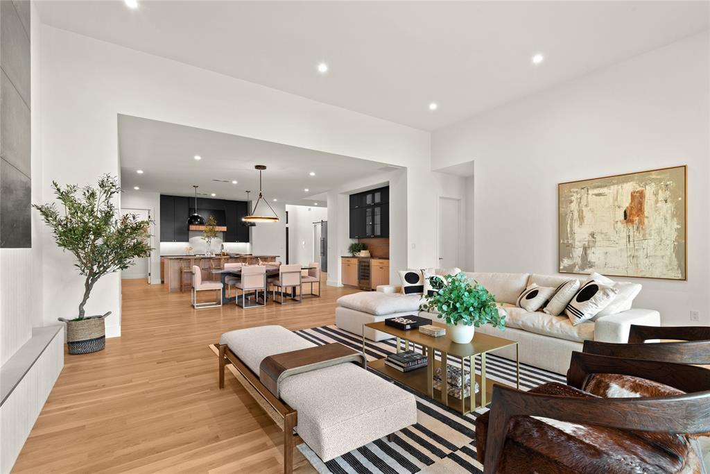 GASTONWOOD - Residential