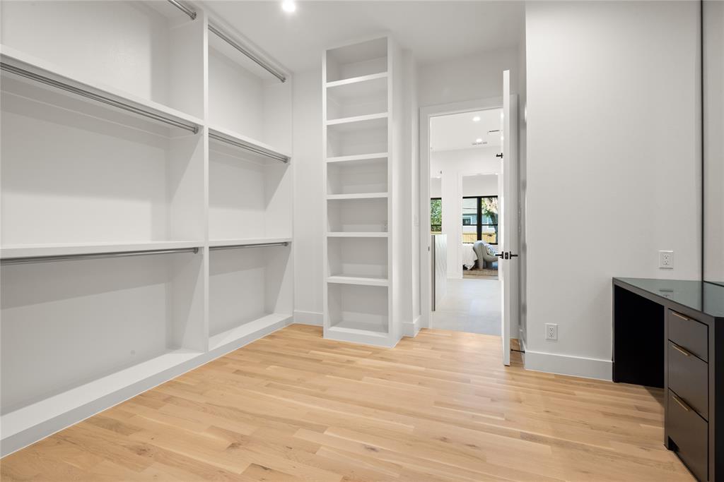 GASTONWOOD - Residential