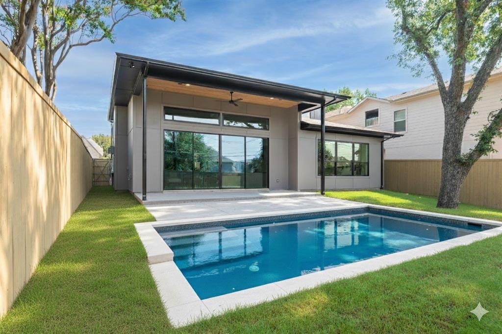 GASTONWOOD - Residential