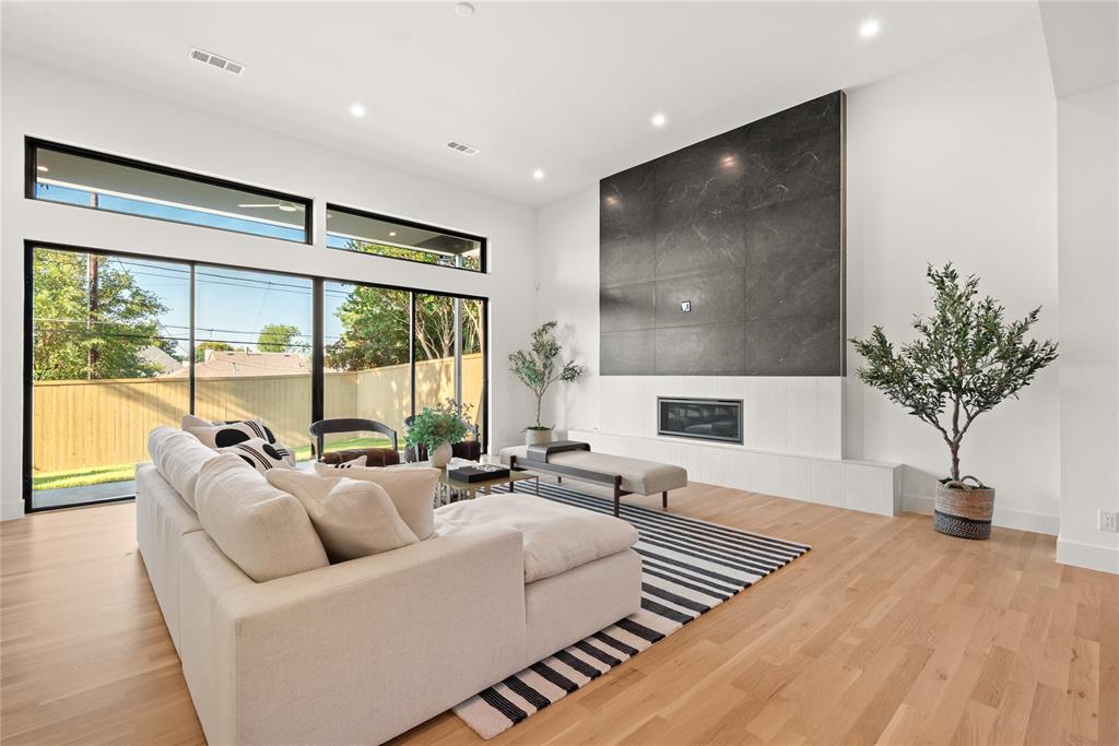 GASTONWOOD - Residential