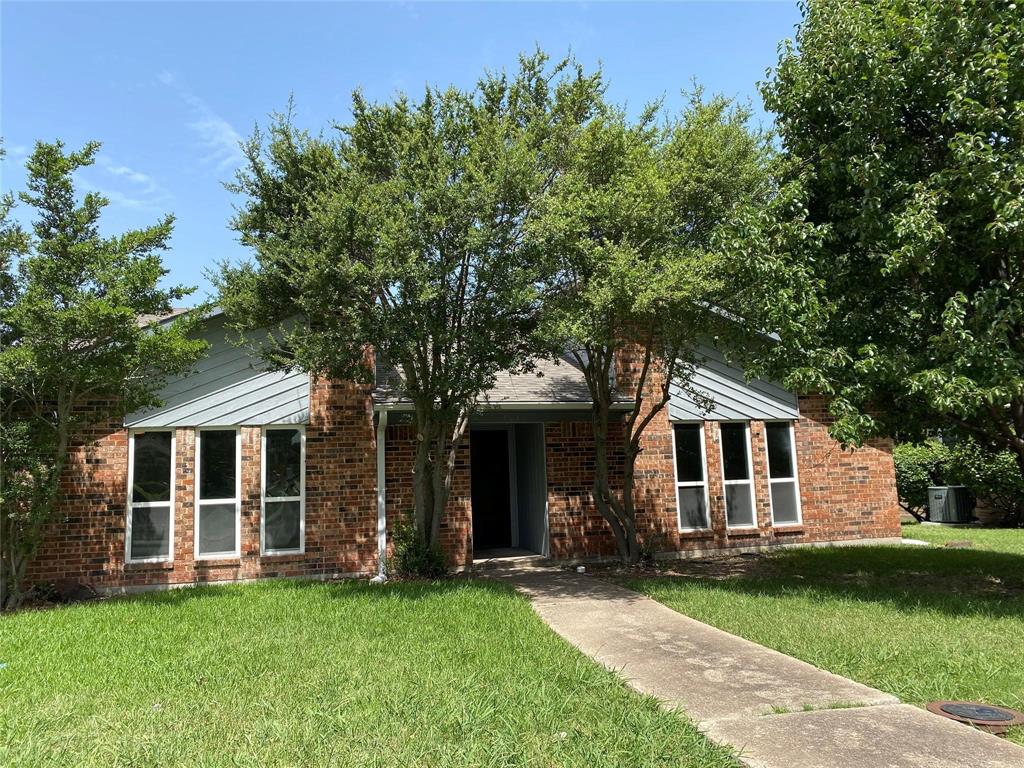Photo of 161 S Heartz Road, Coppell, TX 75019 (MLS # 21317260)