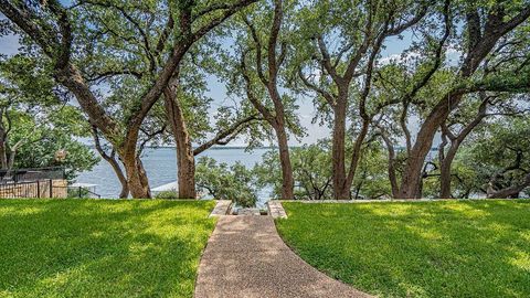 A home in Granbury