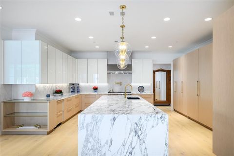 Tiny photo for 9 Robledo Drive, Dallas, TX 75230 (MLS # 21062852)