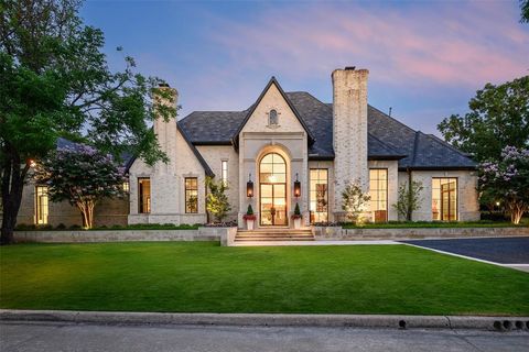 9 Robledo Drive Dallas TX 75230