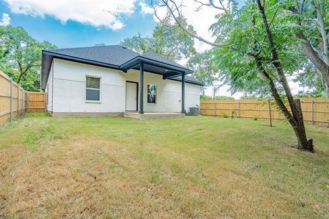 A home in Corsicana