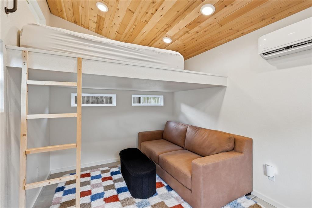 Quail Hollow Add - Residential