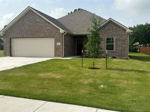 Photo of 204 Ella Street, Whitesboro, TX 76273 (MLS # 21345618)