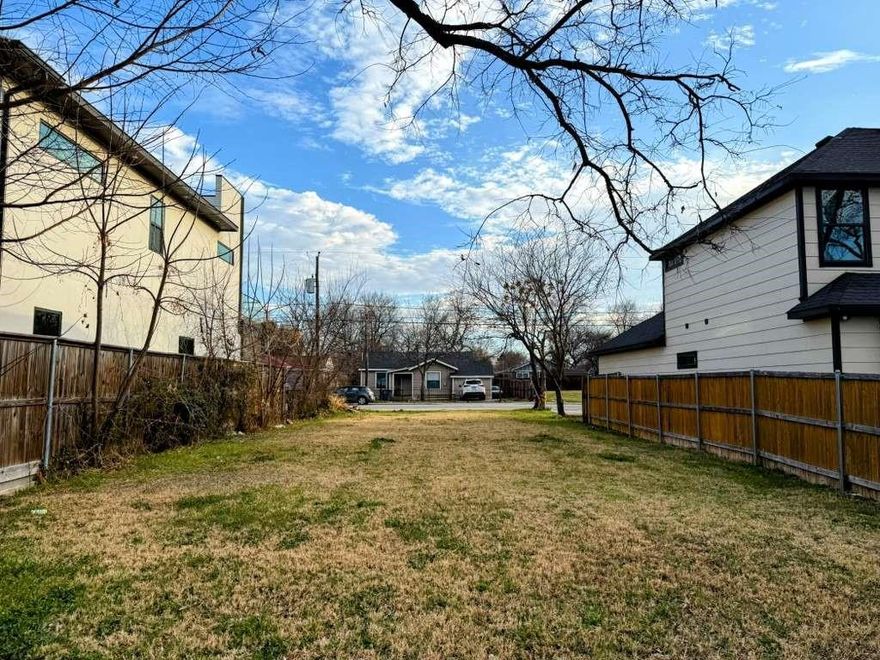 Great opportunity to own a residential vacant lot in the rapidly growing area of West Dallas, just minutes from Downtown Dallas. This lot offers the perfect setting to build a custom single-family home in one of the city's most desirable redevelopment areas.

New construction homes in this neighborhood commonly range from approximately $450,000 to $600,000+, depending on size, layout, and finishes. Whether you’re a builder, investor, or future homeowner, this property presents strong upside potential.

Conveniently located near Trinity Groves, major highways, shopping, and dining, this lot combines location, growth, and opportunity.