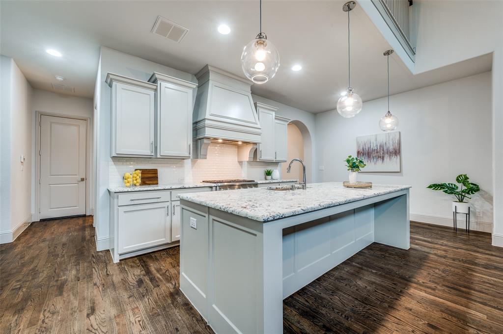 870 Redstem Drive