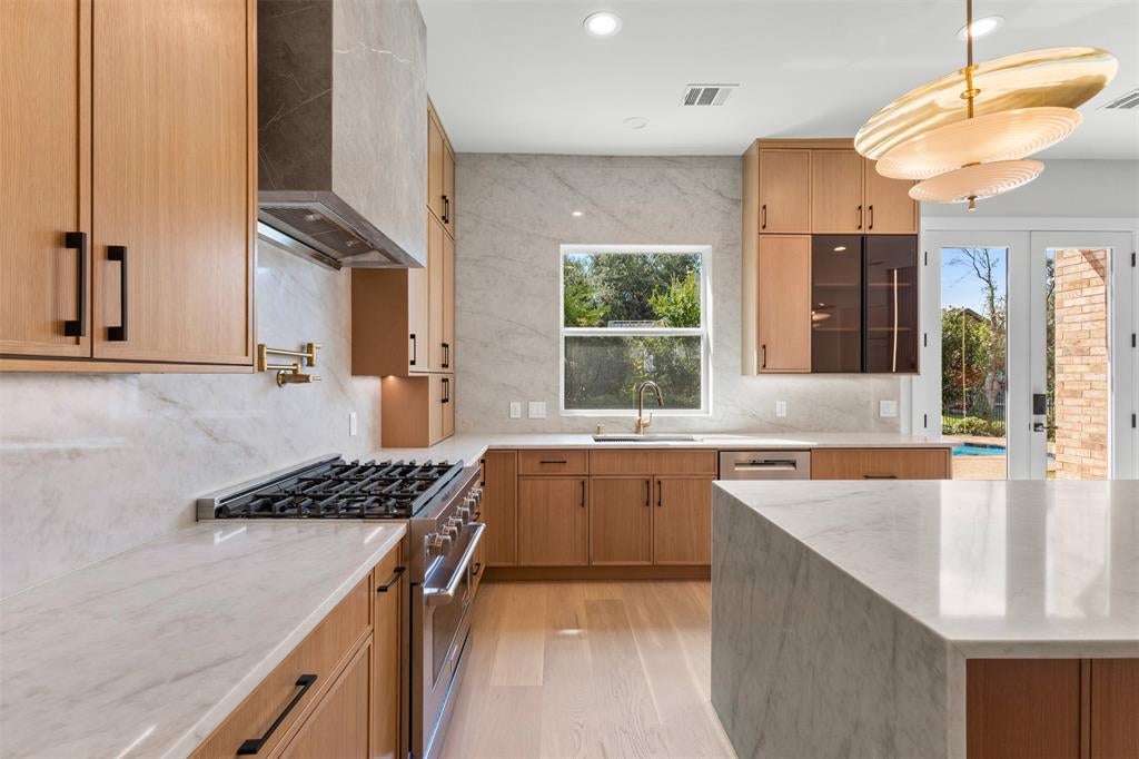 408 Indian Paintbrush Way