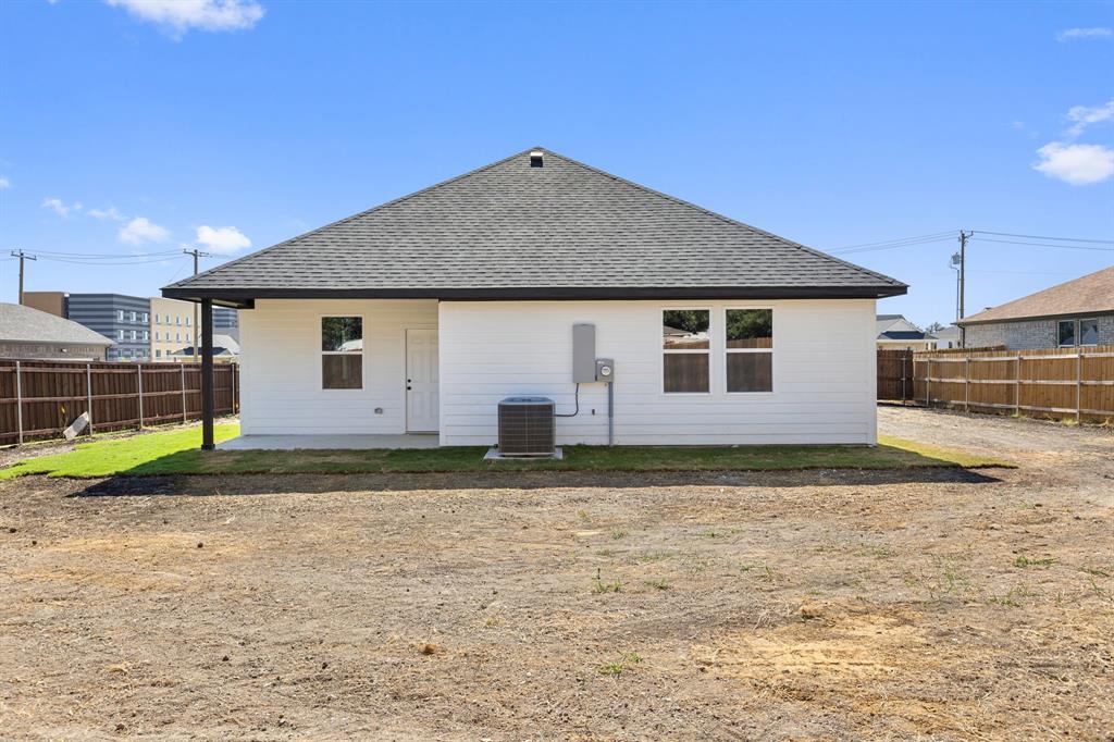 Rolling Hills 01 - Residential