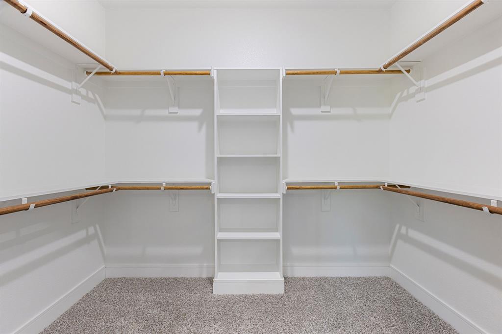 Rolling Hills 01 - Residential