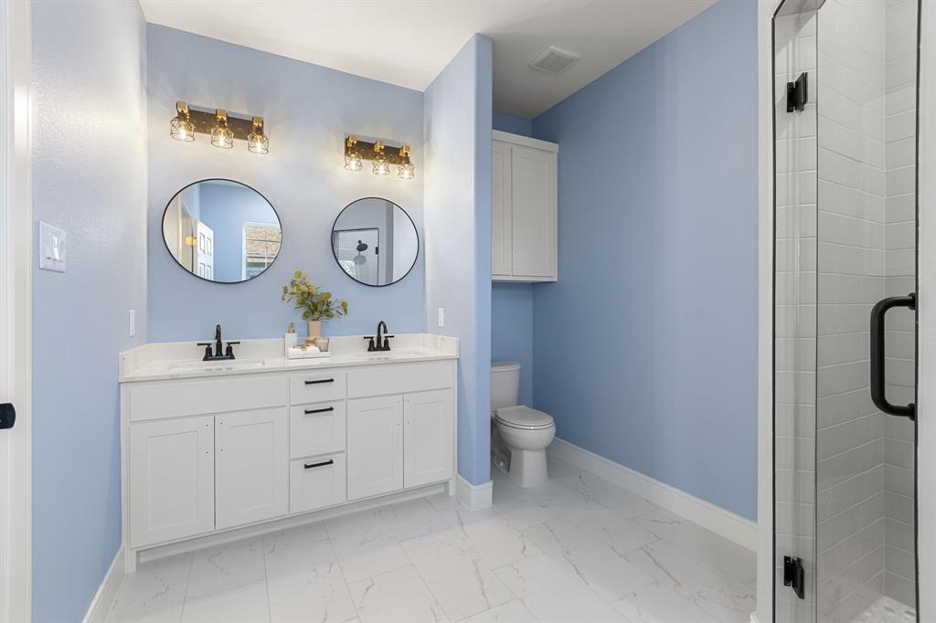 Rolling Hills 01 - Residential