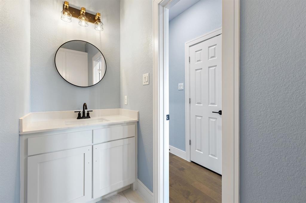 Rolling Hills 01 - Residential