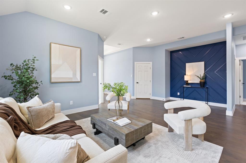 Rolling Hills 01 - Residential