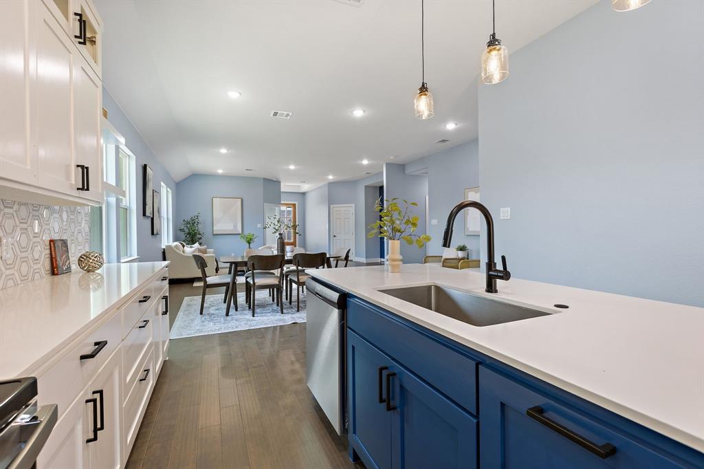 Rolling Hills 01 - Residential