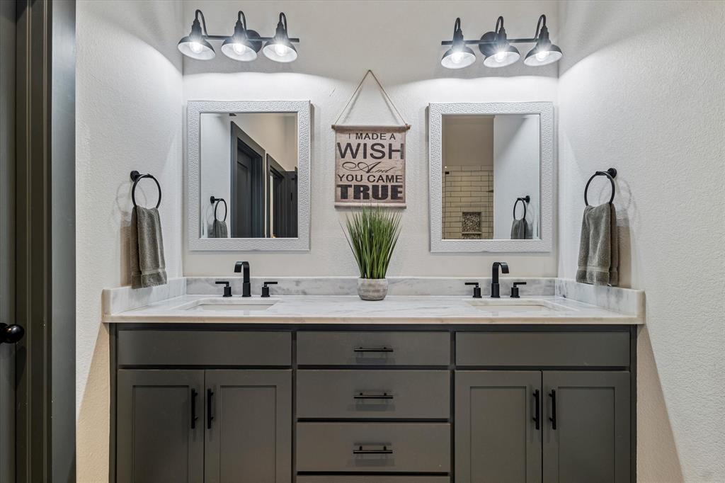 G-0989 QUILLEN CHARLES A-G0989, ACRES 3.64 - Residential